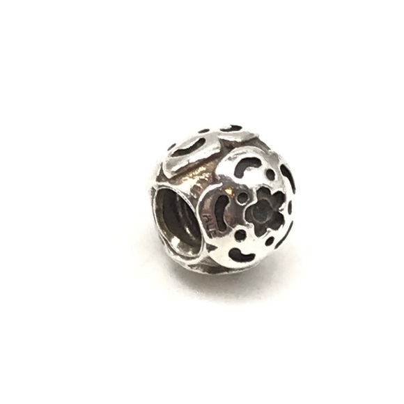 Pandora Retired Flower Charm - Picture 3 of 5